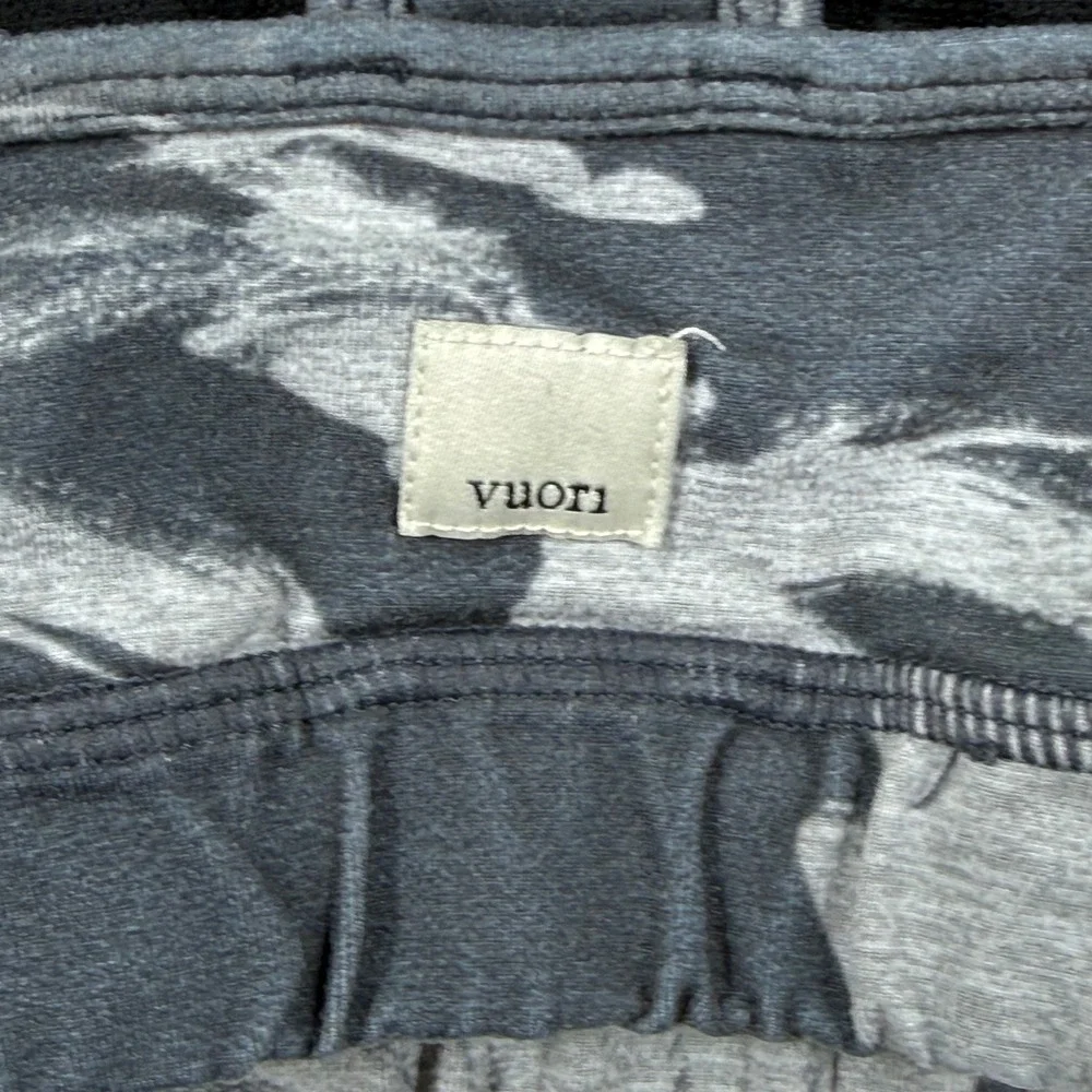 Vuori Womens Gray Black Floral Abstract Racerback Sports Bra Medium Support